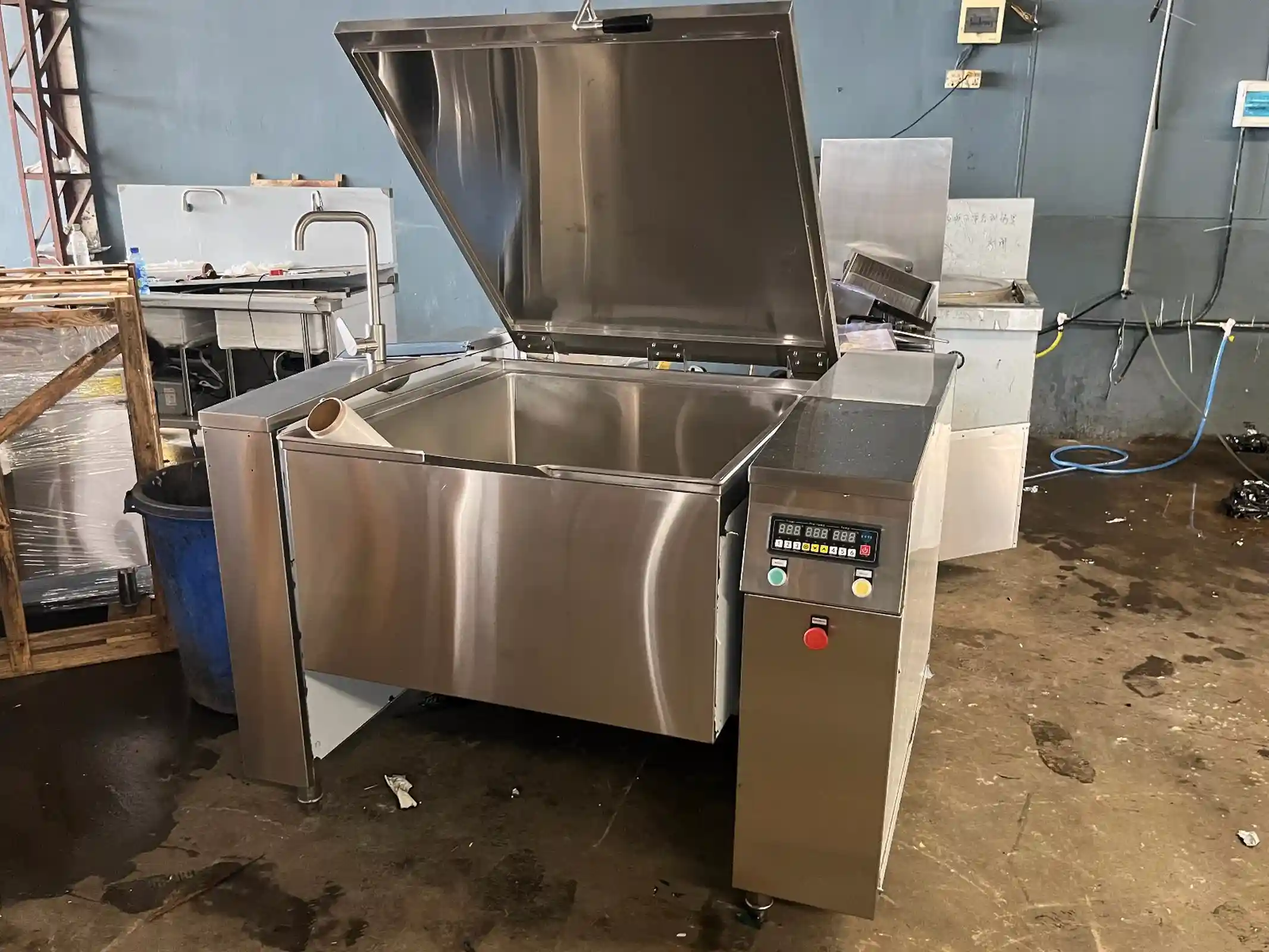 commercial induction Bratt Pan