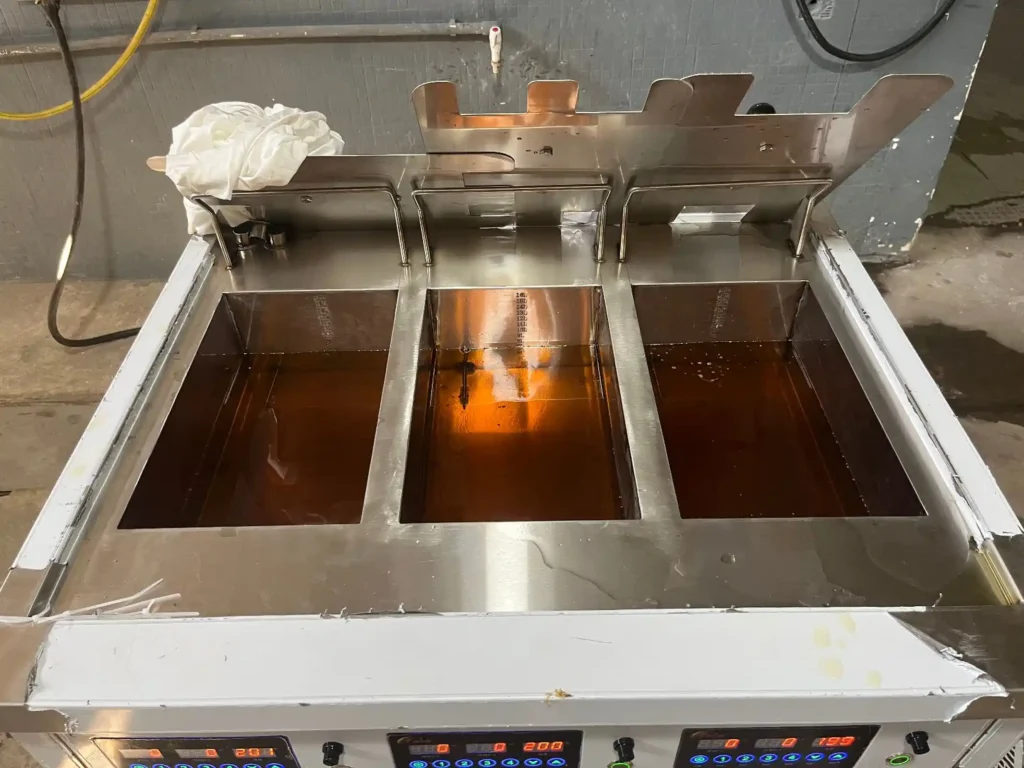 clean induction fryer